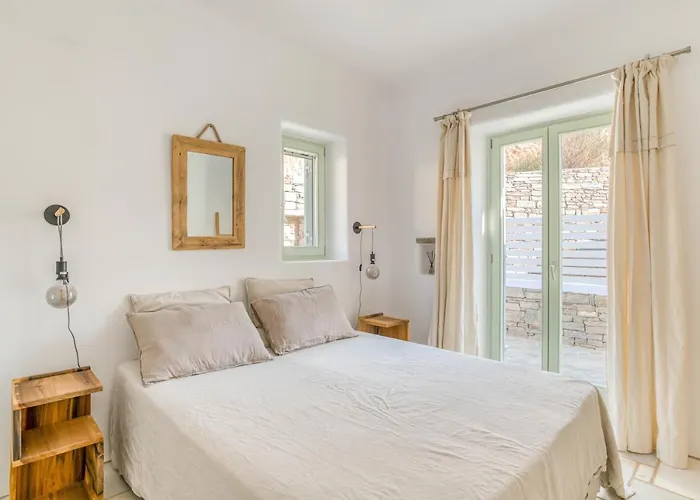 Lofos - Sea View And Jacuzzi Near Parikia Villa